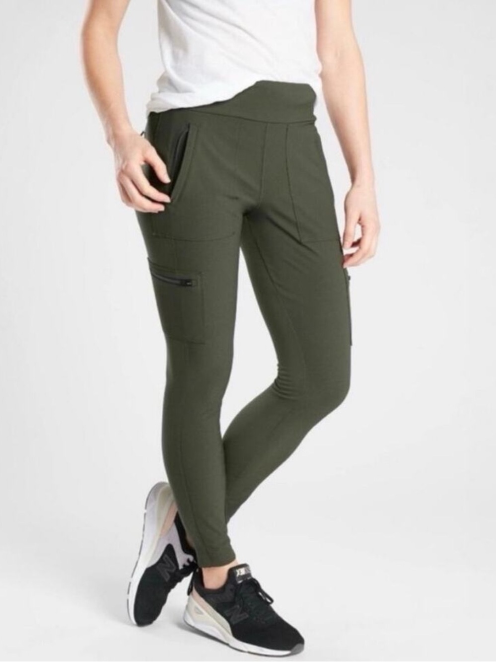 Athleta Headlands Hybrid Cargo Pants / Leggings Army Green Size 16